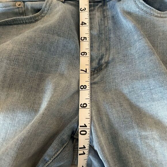 CeCe Women’s Ankle Jeans with Bouquet Ruffle Size 12 Preowned - Picture 8 of 9